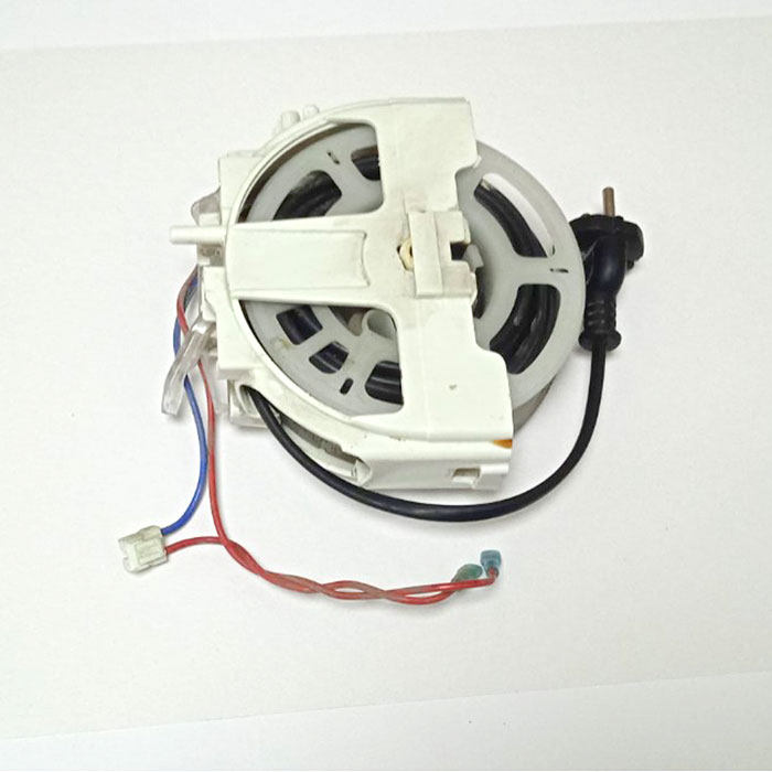 Шнур (кабель) сетевой на катушке пылесоса Tefal TW3753EA (демонтаж с TW3753EA - запах гари, перестал работать) Шнур (кабель) сетевой на катушке пылесоса Tefal TW3753EA (демонтаж с TW3753EA - запах гари, перестал работать)