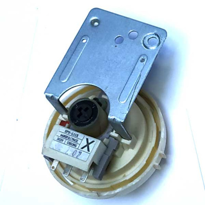 Прессостат SPS-L11X 6600FA1704X LG (демонтаж с WD-10170SD)