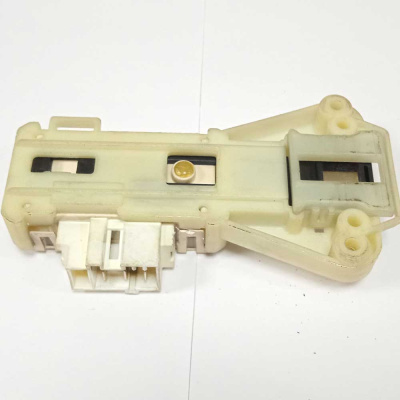 Устройство блокировки люка Indesit E116001575905 WIUN105 Фото 4