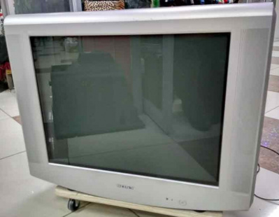 CRT-телевизор-Sony-KV-29LS40K