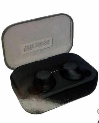 Беспроводные наушники H1 Wireless - вид спереди